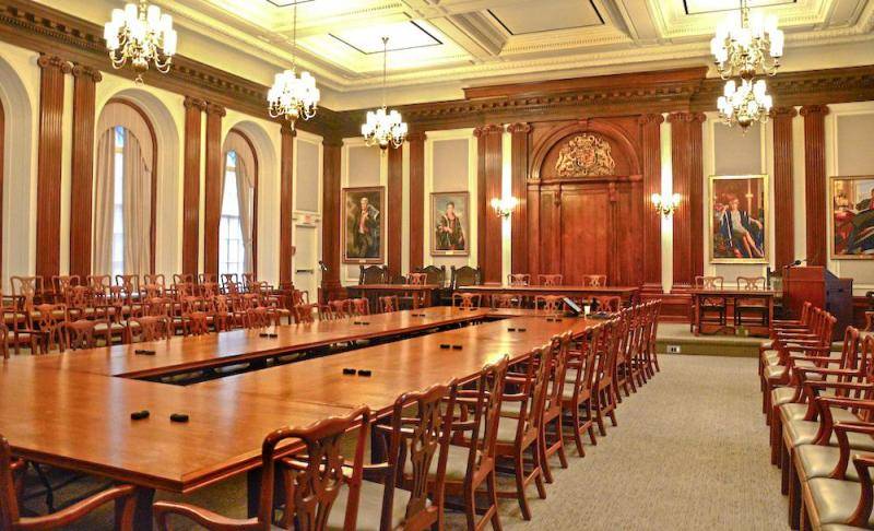 Governing Council Chamber. Image by Kimberly Lyn.
